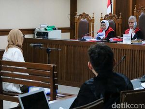 Jaksa Minta Hakim Tolak Pleidoi Karen Agustiawan, Tetap Tuntut 11 Tahun Bui