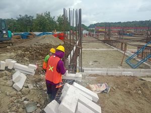 Renovasi Stadion BJ Habibie Parepare Baru Berjalan 10% Renovasi Stadion BJ Habibie Parepare Baru Berjalan 10%