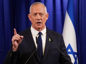 Eks Menhan Serukan Israel Alihkan Fokus ke Hizbullah di Lebanon Eks Menhan Serukan Israel Alihkan Fokus ke Hizbullah di Lebanon