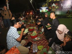Tumpeng Sewu, Ritual Suku Osing Banyuwangi Jelang Idul Adha Tumpeng Sewu, Ritual Suku Osing Banyuwangi Jelang Idul Adha