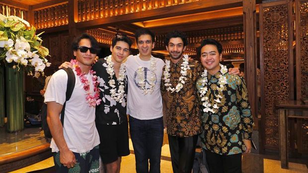 Acara Ulang Tahun Manoj Punjabi