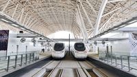 Wusssh! Kereta Cepat Haramain Membelah Gurun Arab