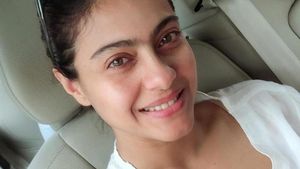 7 Pesona Kajol Tanpa Makeup, Cantiknya Nggak Pernah Luntur