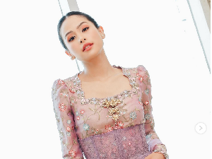 Maudy Ayunda Tulis Surat Terbuka: Jangan Abaikan Suara Rakyat Maudy Ayunda Tulis Surat Terbuka: Jangan Abaikan Suara Rakyat
