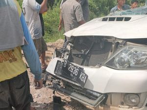 Fortuner Hantam Bus hingga Motor di Taput gegara Ngantuk, 3 Luka Berat