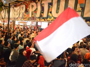 Nobar Indonesia vs Filipina di Surabaya Pecah, Meluber hingga ke Jalan