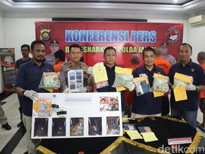 Oknum ASN Ditangkap Bareng LC saat Antar Sabu 4 Kg di Jambi Oknum ASN Ditangkap Bareng LC saat Antar Sabu 4 Kg di Jambi