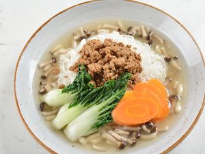 Resep Bihun Siram Ayam dan Jamur, Sajian Komplet Mengenyangkan