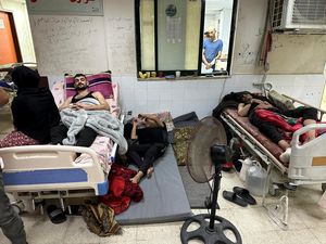 Situasi RS Al-Aqsa di Gaza Kewalahan Rawat Korban Serangan Israel