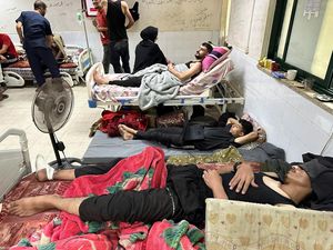 RS Gaza Kewalahan Tangani Korban Serangan Israel, Banyak Jasad Bergelimpangan RS Gaza Kewalahan Tangani Korban Serangan Israel, Banyak Jasad Bergelimpangan