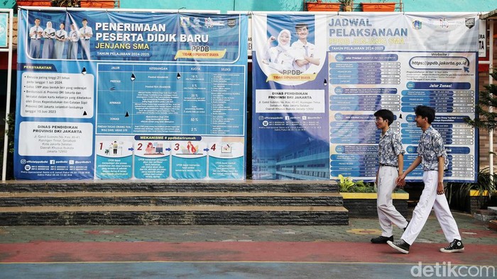 Pendaftaran PPDB di DKI Jakarta tahun fatwa 2024/2025 resmi dibuka pada Senin (10/6/2024). Begini situasi di posko SMAN 30 dan SMPN 137.