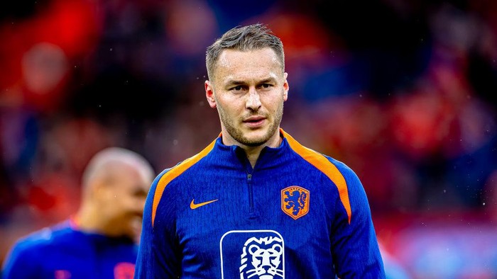 Netherlands player Teun Koopmeiners is playing during the match between the Netherlands and Iceland (friendly) at the stadium De Kuip for the Friendly match before the European Championship Germany 2024 season 2023-2024 in Rotterdam, Netherlands, on June 10, 2024. (Photo by Marcel van Dorst/NurPhoto via Getty Images)
