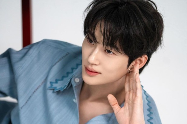 Aktor Byeon Woo Seok/Foto: Instagram @varoent_official