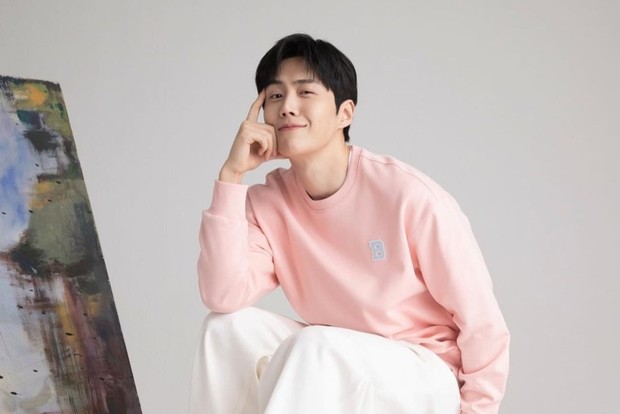 Aktor Kim Seon Ho/Foto: Instagram @seonho__kim