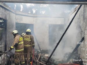 Rumah Terbakar di Cilandak Jaksel Dipicu Korslet, Korban Tewas Disebut ODGJ