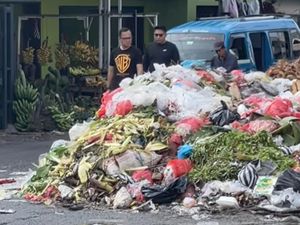 Bima Arya Unggah Tumpukan Sampah di Jalan Bogor, Pemkot Angkat Bicara