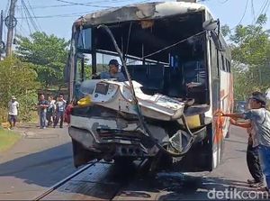 Ini Pemicu Bus Jawa Indah Trasindo Tabrak Pemotor dan Pos JPL di Pasuruan