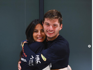 Pembalap F1 Max Verstappen Bela Pacar yang Dituduh Mau Rebut Suami Orang Pembalap F1 Max Verstappen Bela Pacar yang Dituduh Mau Rebut Suami Orang