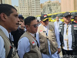 Timwas Jalan Kaki Sidak Terminal Bus Jemaah RI di Syib Amir