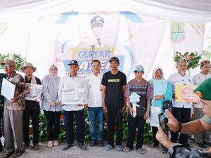 Dekatkan Pelayanan, Pemkab Karawang Gelar Gebyar Paten di Pakisjaya Dekatkan Pelayanan, Pemkab Karawang Gelar Gebyar Paten di Pakisjaya