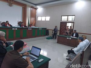Saat 3 Saksi Ringankan Gus Samsudin di Sidang Konten Viral Tukar Pasangan Saat 3 Saksi Ringankan Gus Samsudin di Sidang Konten Viral Tukar Pasangan
