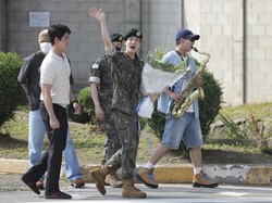 BTS Kumpul Bareng Rayakan Kepulangan Jin dari Wamil