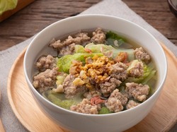Resep Sup Sawi Putih dan Ayam Cincang, Segar Gurih Untuk Makan Siang