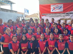 Sekelompok Orang di Tulungagung Dukung Suksesnya Pilkada Serentak 2024