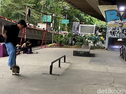 Sepenggal Cerita Teguh, Healing di Atas Skateboard