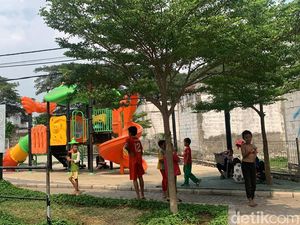 Ketika Tempat Pembuangan Sampah Disulap Jadi Taman Ondel-ondel