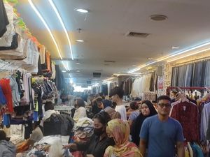 Thrifting di Pasar Senen: Wisata Belanja Murah-Pilihannya Berlimpah Thrifting di Pasar Senen: Wisata Belanja Murah-Pilihannya Berlimpah