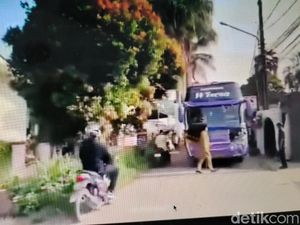 Viral Guru di Sawangan Depok Cegat Bus Telolet, Begini Ceritanya Viral Guru di Sawangan Depok Cegat Bus Telolet, Begini Ceritanya