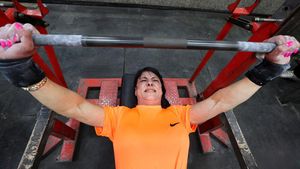 Ambisi Nenek 62 Tahun di Mesir Jadi Atlet Angkat Beban