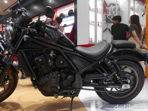 Lihat Langsung Honda Rebel 1100, Mainan Baru Sultan di Indonesia