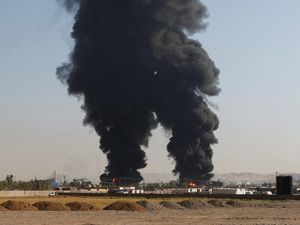 Video Saksi Mata Kebakaran Mal di Irak yang Menewaskan 69 Orang Video Saksi Mata Kebakaran Mal di Irak yang Menewaskan 69 Orang