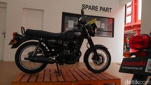 Lihat Langsung Kawasaki W175L Injeksi: Punya Indikator Bensin, Remnya ABS