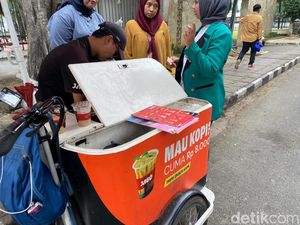 5 Kopi Gerobakan Incaran Karyawan, Harganya Mulai dari Rp 8 Ribu! 5 Kopi Gerobakan Incaran Karyawan, Harganya Mulai dari Rp 8 Ribu!