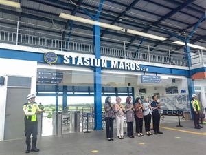 Begini Rasanya Naik KA Pertama di Sulawesi, Pemandangannya Segarkan Mata Begini Rasanya Naik KA Pertama di Sulawesi, Pemandangannya Segarkan Mata