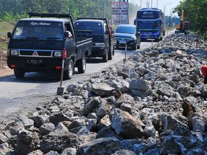 Jalan Provinsi Grobogan-Kudus Diperbaiki