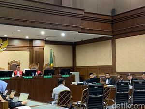 Sidang Tuntutan Emirsyah Satar di Kasus Pembelian Pesawat Digelar 27 Juni Sidang Tuntutan Emirsyah Satar di Kasus Pembelian Pesawat Digelar 27 Juni
