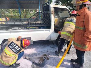 Sempat Mogok, Pikap Tetiba Terbakar di Palbapang Bantul