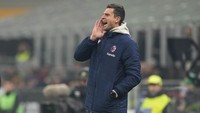 Posisi pelatih permanen Bianconeri lowong usai memecat Allegri, hanya beberapa hari setelah memenangi Coppa Italia musim lalu. Motta kemudian muncul sebagai kandidat kuat setelah mendongkrak Bologna ke posisi kelima Serie A, hanya di musim penuh pertamanya. AP/Antonio Calanni
