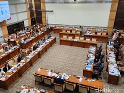 Bahan Rapat Kurang, Sekjen MK Kena Tegur Pimpinan Komisi III DPR