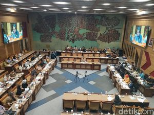 DPR Nilai Perlu Reformulasi Bantuan Pendidikan, Usul Kampus Punya Bisnis DPR Nilai Perlu Reformulasi Bantuan Pendidikan, Usul Kampus Punya Bisnis