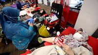 Ratusan Orang Ikut Aksi Donor Darah