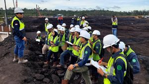 Rombongan Mahasiswa Ikut Studi Ekskursi di Tambang Batubara