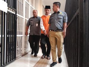 Guru Ngaji Probolinggo yang Hamili Muridnya Jalani Sidang Perdana Guru Ngaji Probolinggo yang Hamili Muridnya Jalani Sidang Perdana