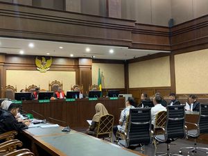 Hakim Tolak Eksepsi Eks Pejabat Kemnaker Reyna Usman di Kasus Korupsi