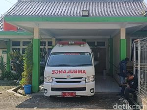 Usut Pria Tewas Mulut Keluar Darah di Kos Batang, Polisi Periksa Saksi-saksi Usut Pria Tewas Mulut Keluar Darah di Kos Batang, Polisi Periksa Saksi-saksi