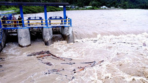 Debit Air Bendungan Naik, Kabupaten Bone Bolango Siaga Bencana